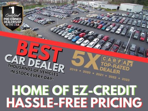 Used 2023 Volkswagen Taos SE w/ Black Wheel Package image 20