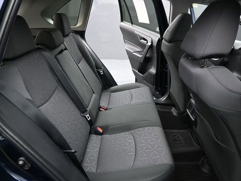 Used 2025 Toyota RAV4 XLE w/ Convenience Package image 15