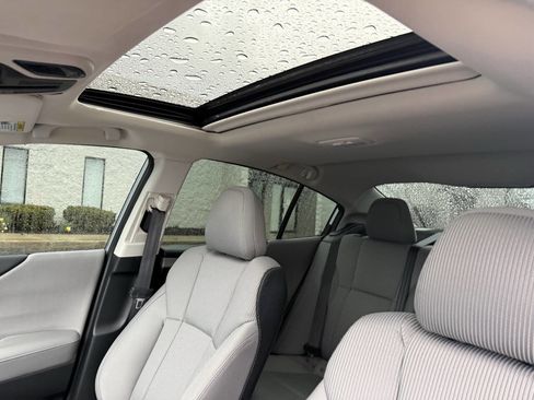 Used 2025 Subaru Legacy Premium image 18