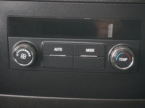 Used 2019 GMC Yukon XL SLE w/ SLE Value Package RWD image 14