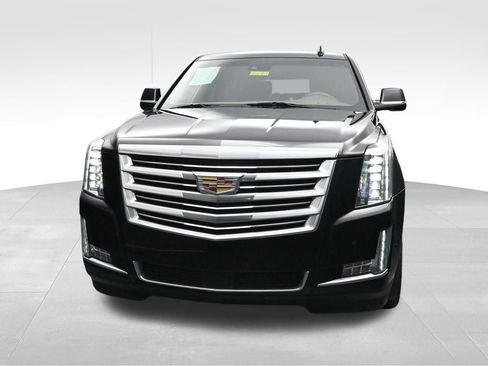 Used 2019 Cadillac Escalade Platinum AWD/4WD image 8