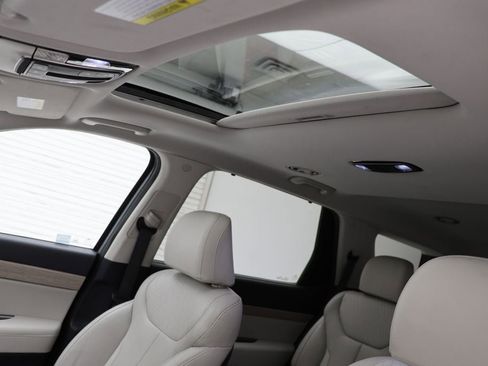 Used 2021 Hyundai Palisade SEL w/ Premium Package image 18
