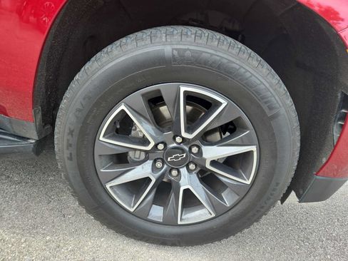 Used 2021 Chevrolet Tahoe LT w/ LT Signature Package AWD/4WD image 2