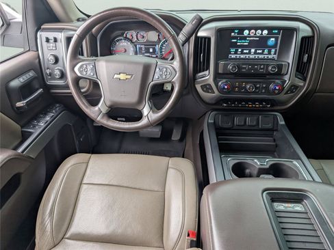 Used 2017 Chevrolet Silverado 1500 LTZ Z71 w/ LTZ Plus Package AWD/4WD image 32