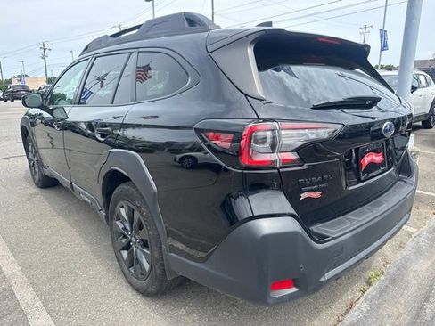 Used 2025 Subaru Outback Onyx Edition AWD/4WD image 3