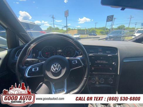 Used 2018 Volkswagen GTI SE FWD image 14
