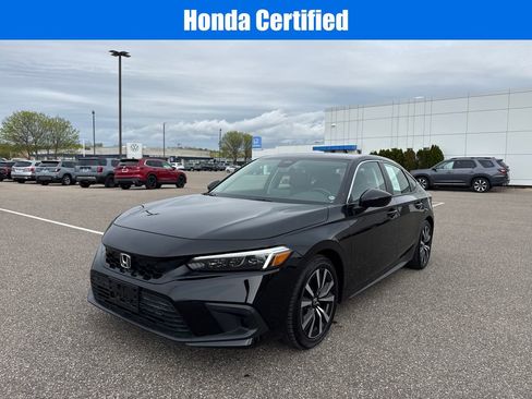 Certified 2024 Honda Civic EX-L image 4