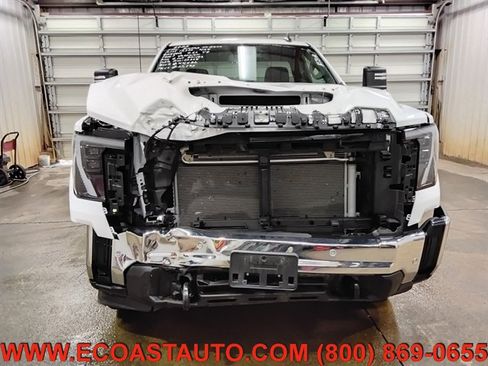 Used 2025 GMC Sierra 2500 Pro w/ 1SA Pro Safety Plus Package AWD/4WD image 7