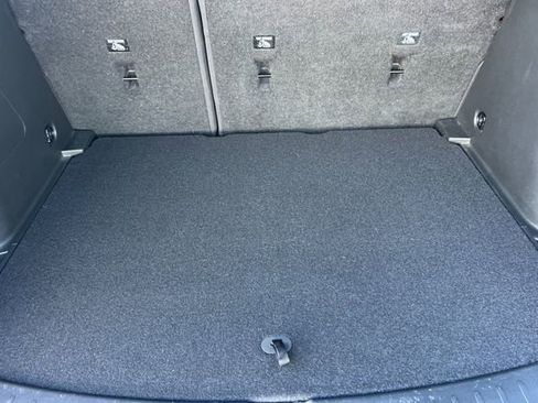 Used 2023 Chevrolet TrailBlazer RS w/ Sun and Liftgate Package image 17