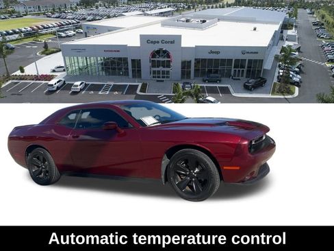 Used 2020 Dodge Challenger SXT image 9