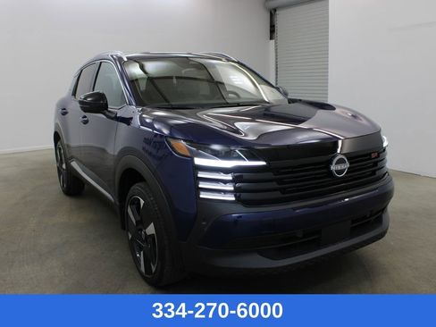 New 2026 Nissan Kicks SR w/ SR Premium Package image 5