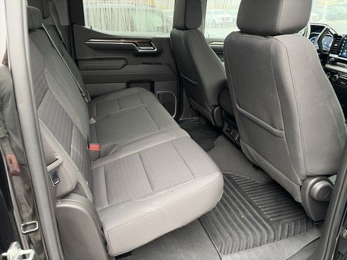 Used 2023 Chevrolet Silverado 1500 LT image 24
