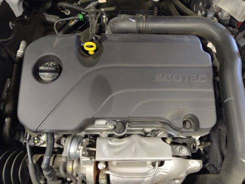 Used 2023 Chevrolet Malibu LS FWD image 30
