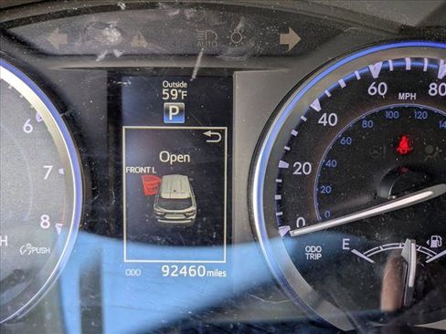 Used 2016 Toyota Highlander XLE image 10