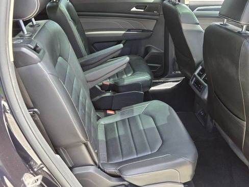 Certified 2023 Volkswagen Atlas SEL Premium AWD/4WD image 15