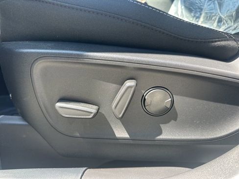 Used 2024 Ford Escape Active image 10
