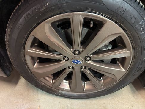 Used 2016 Subaru Legacy 3.6R Limited image 31