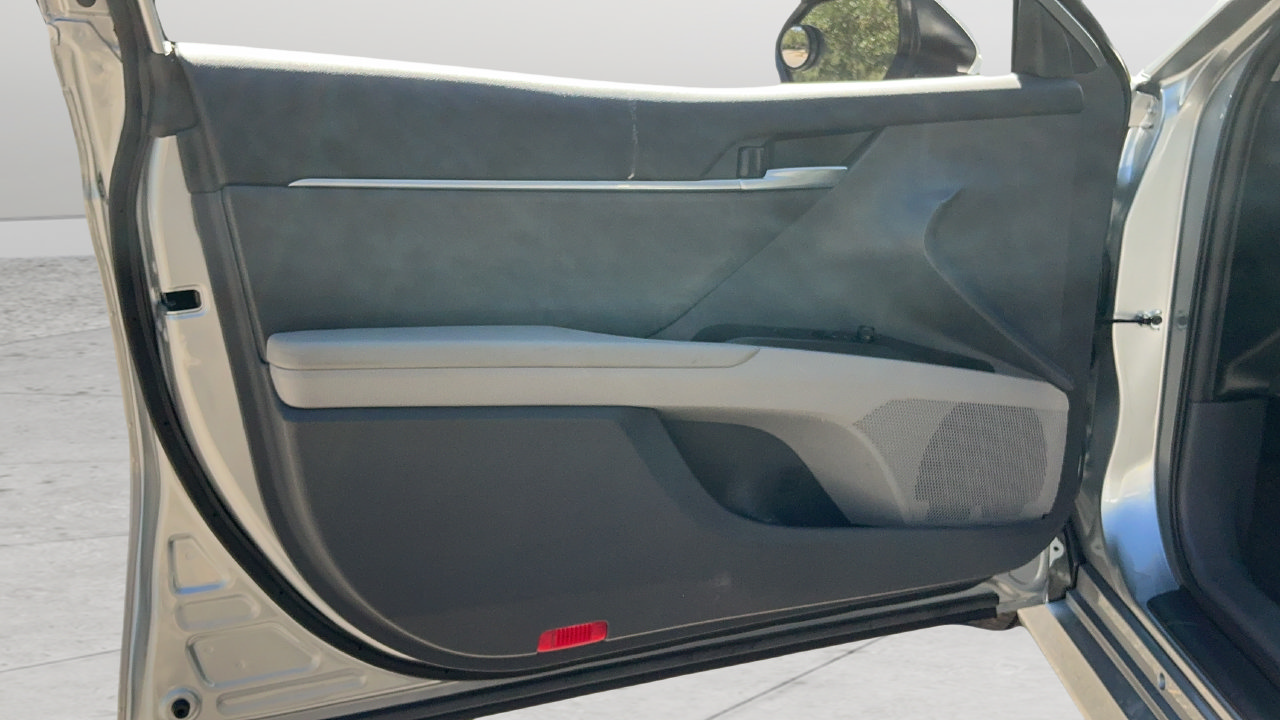 Used 2024 Toyota Camry LE FWD image 18