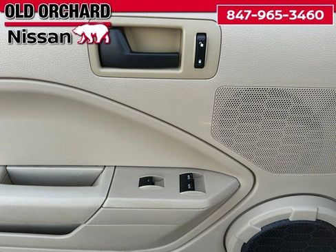 Used 2005 Ford Mustang Convertible image 16