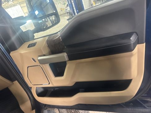 Used 2017 Ford F350 Lariat w/ Lariat Ultimate Package image 12