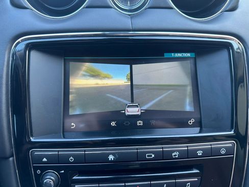 Used 2017 Jaguar XJ L Portfolio image 46