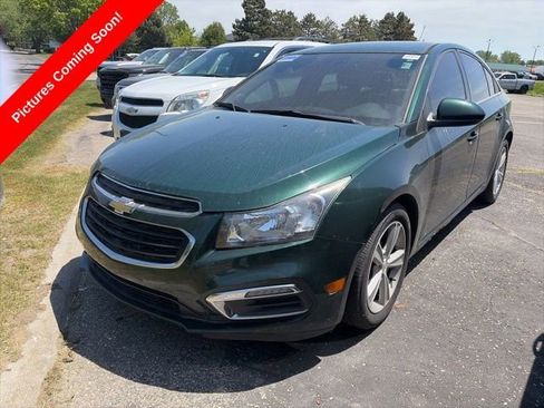 Used 2015 Chevrolet Cruze LT FWD image 1