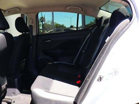 Used 2021 Nissan Versa SV FWD image 33