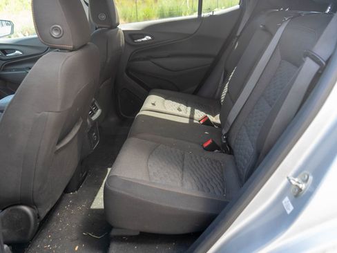 Used 2021 Chevrolet Equinox LT AWD/4WD image 13