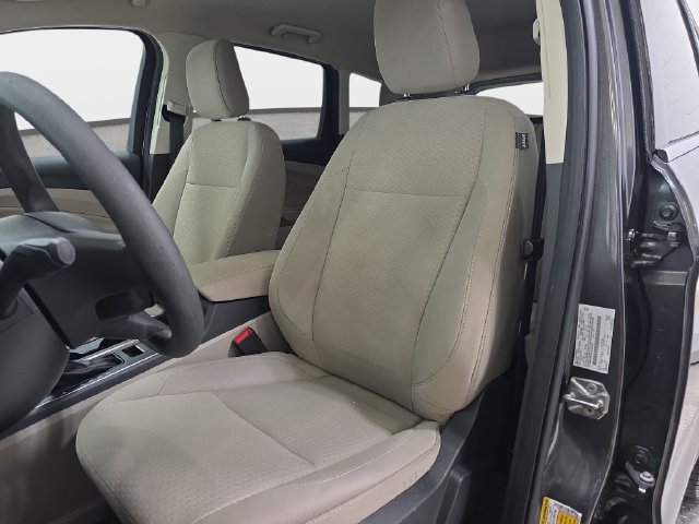 Used 2019 Ford Escape SE FWD image 14