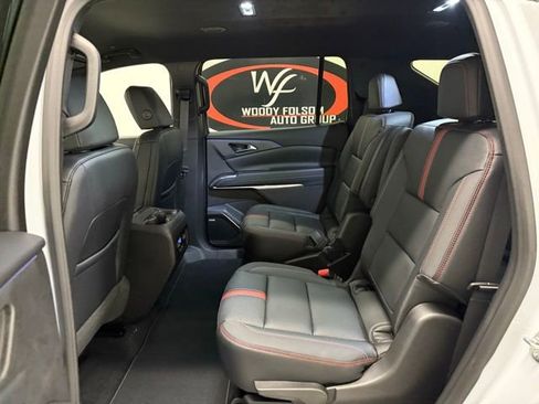 New 2026 Chevrolet Traverse RS image 16