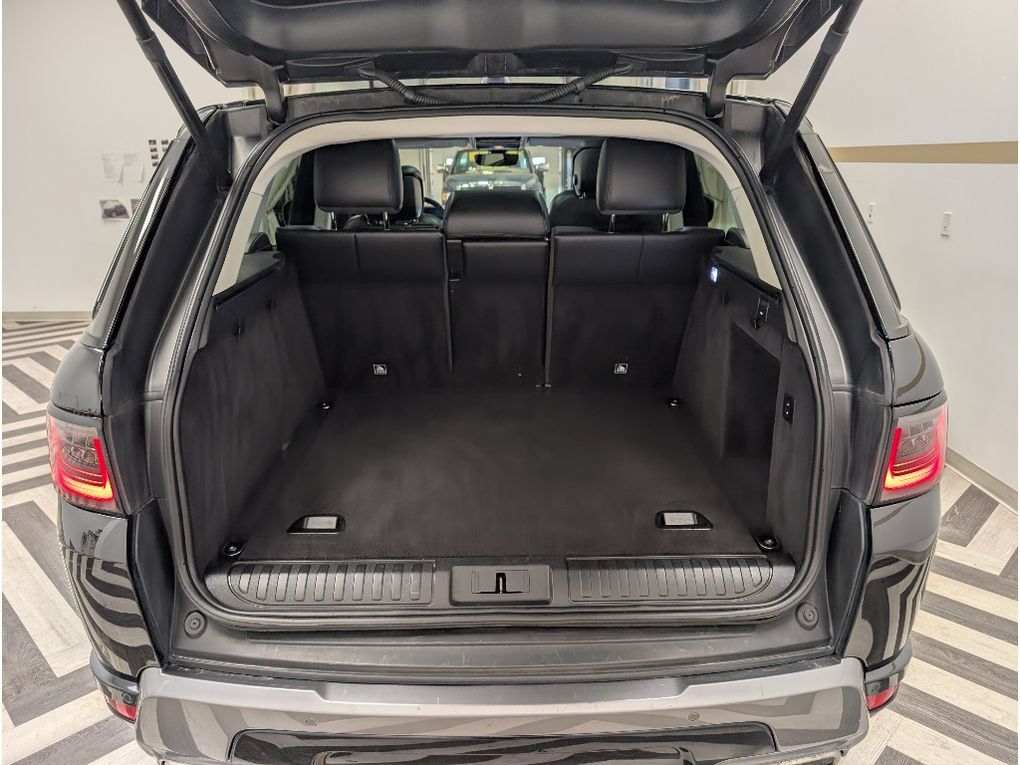 Used 2020 Land Rover Range Rover Sport HSE AWD/4WD image 28