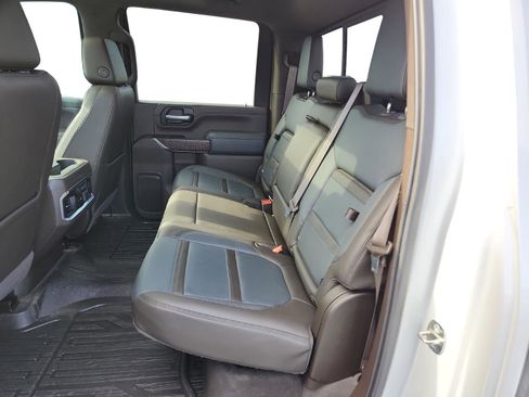 Used 2020 GMC Sierra 2500 Denali w/ Denali Ultimate Package image 22