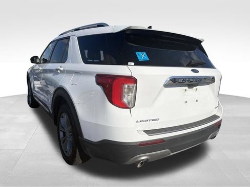 Used 2023 Ford Explorer Limited AWD/4WD image 16