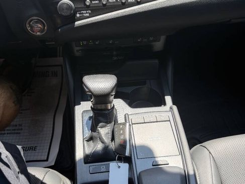 Used 2019 Lexus ES 350 F Sport w/ Accessory Package 2 FWD image 17
