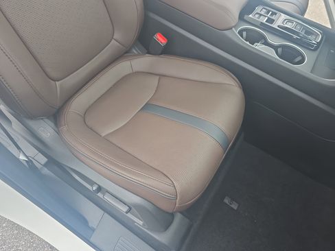 Used 2025 Honda Pilot Elite image 10