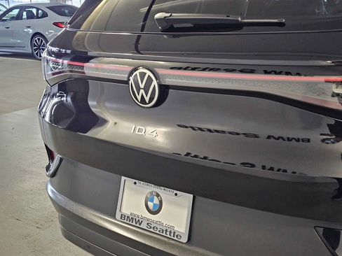 Used 2023 Volkswagen ID.4 Pro S AWD/4WD image 7