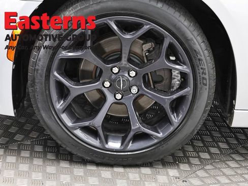 Used 2020 Chrysler 300 S image 33