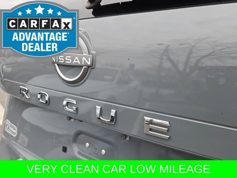 Used 2023 Nissan Rogue SL w/ SL Premium Package image 9