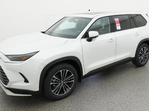 New 2026 Toyota Grand Highlander AWD Hybrid image 22