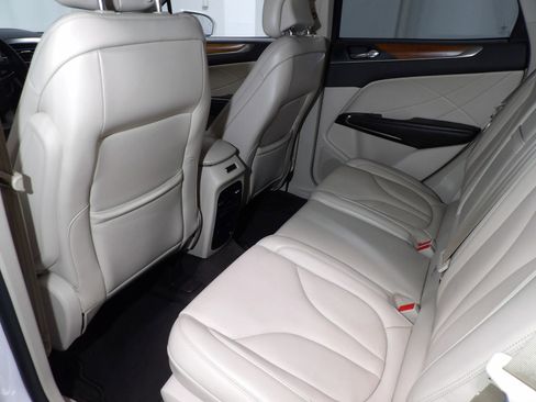 Used 2019 Lincoln MKC Select w/ Select Plus Package image 14