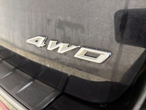 Certified 2023 Ford Explorer XLT w/ Equipment Group 202A AWD/4WD image 28