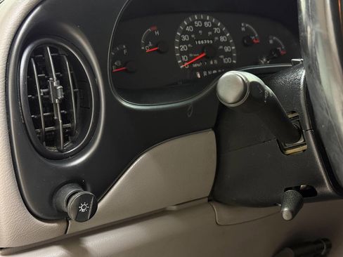 Used 2001 Ford E-350 and Econoline 350 XLT image 59