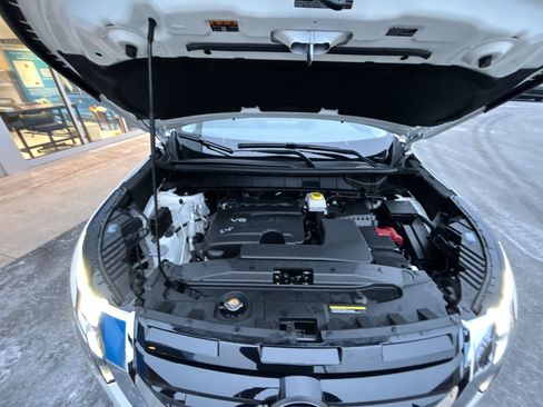 Used 2023 Nissan Pathfinder SL image 22