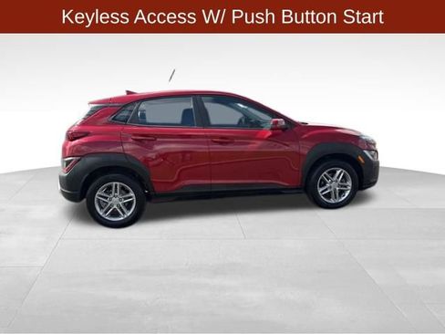 Used 2022 Hyundai Kona SE image 8