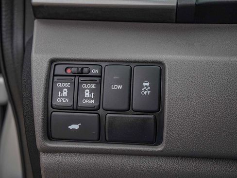 Used 2015 Honda Odyssey EX-L image 22