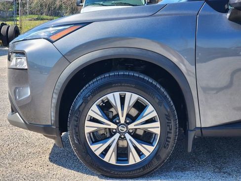 Used 2021 Nissan Rogue SV FWD image 8