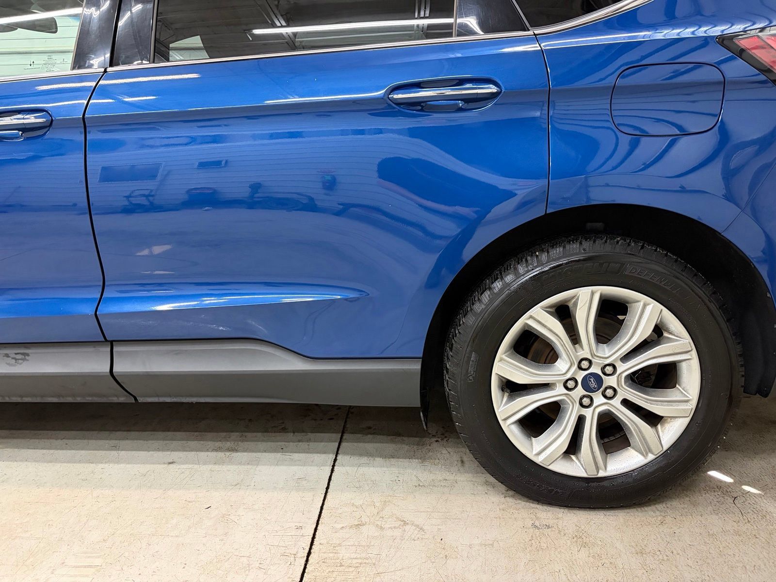Used 2020 Ford Edge Titanium w/ Equipment Group 301A AWD/4WD image 8