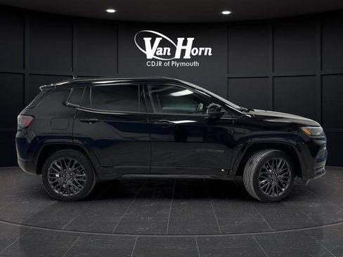 Used 2024 Jeep Compass Limited w/ High Altitude Package image 2