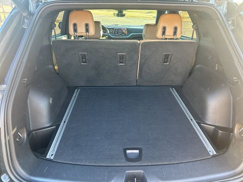 Used 2020 Chevrolet Blazer Premier w/ Driver Confidence II Package image 12