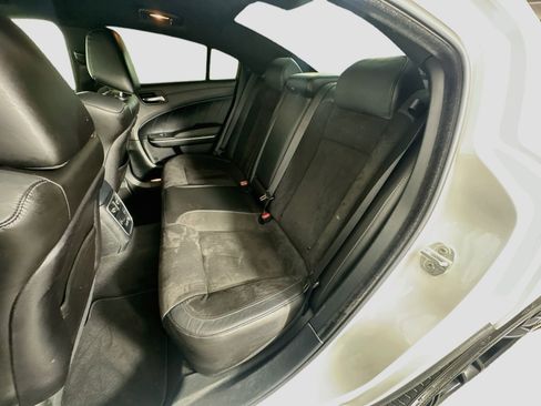Used 2022 Dodge Charger R/T w/ Plus Group RWD image 28